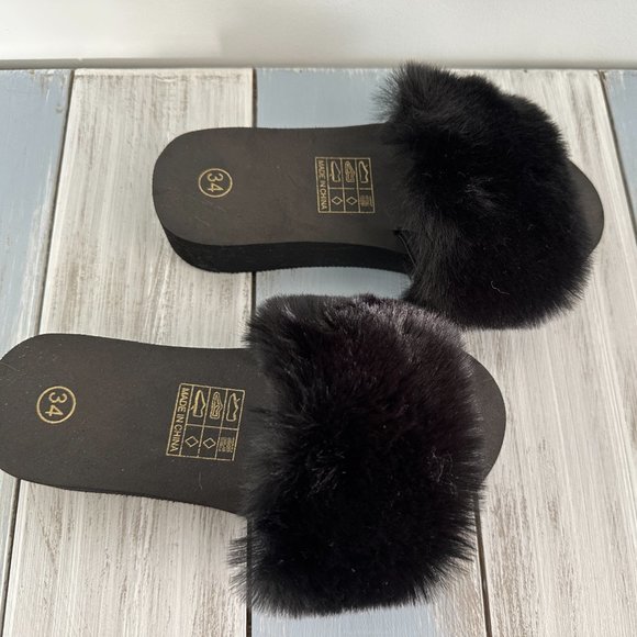 NEW! Shein Adorable Black Faux Fur Slides / Slippers Sz 34 Fits 2.5 Girls  /Kids - Picture 4 of 5